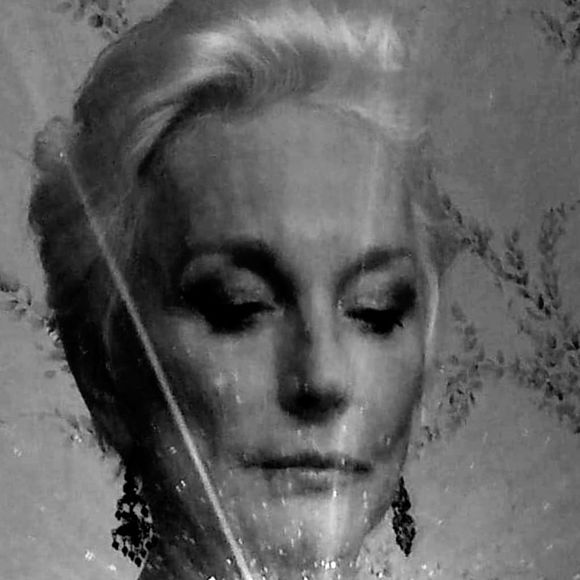 Meet your Posher, Barbara - Picture 1 of 1